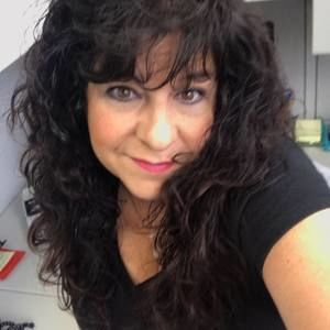 Meet your Posher, Pamela